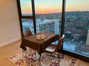 Cloud9 retreat, Central location